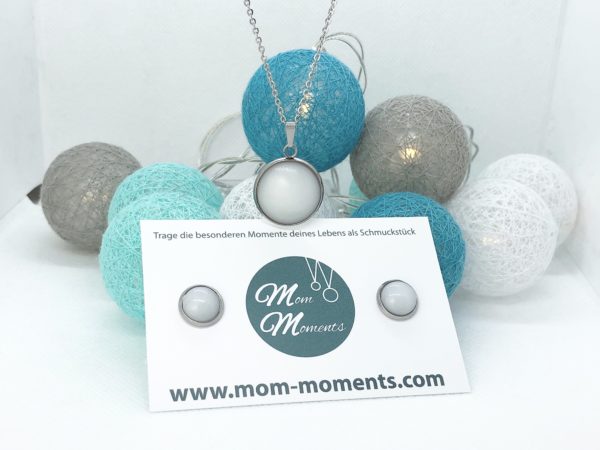 Muttermilchschmuck von Mom-Moments, Schmuckset Muttermilchkette und Ohrstecker aus Muttermilch, Schmuck aus Muttermilch