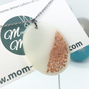 Muttermilchschmuck mit Edelstahlkette, personalisierter Schmuck mit deiner Muttermilch und Blattmetall, Halskette, Schmuck aus Muttermilch von Mom-Moments